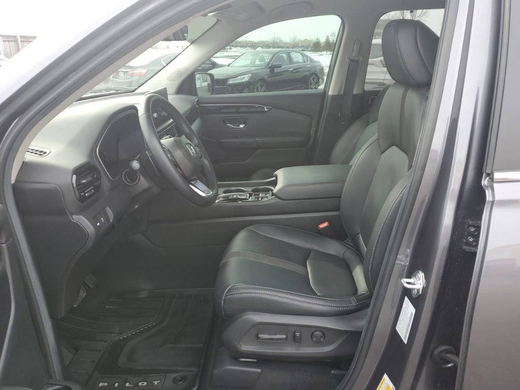 Certified 2025 Honda Pilot EX-L image 12