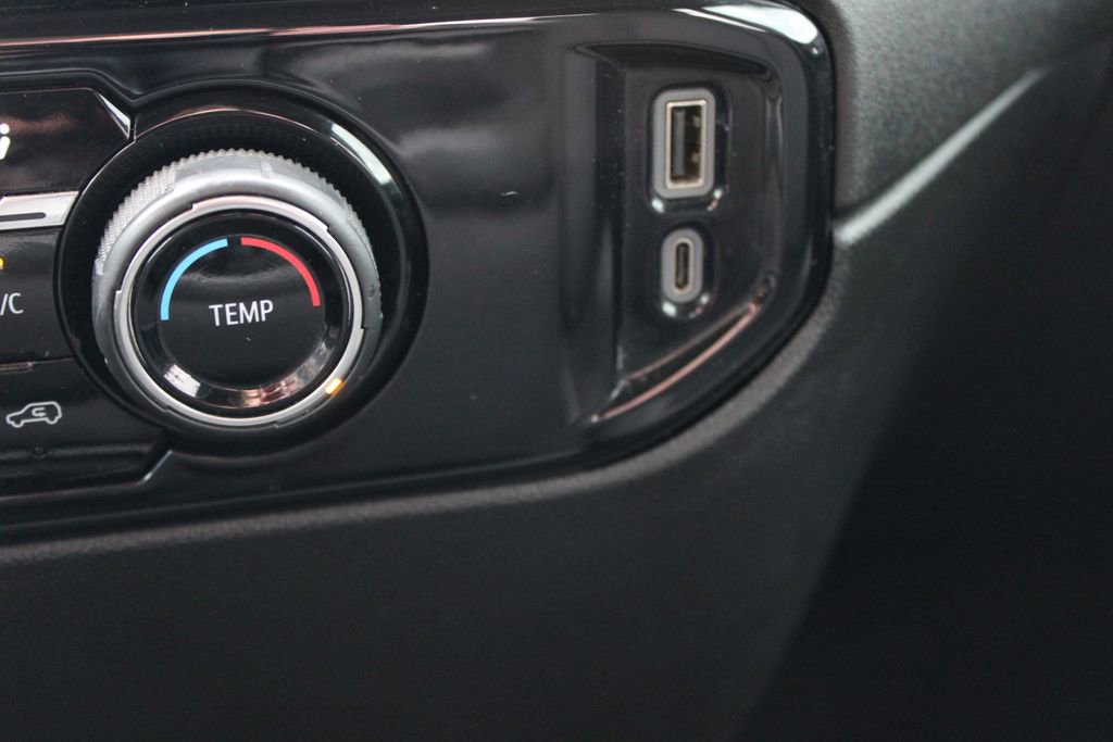 Used 2024 Chevrolet Silverado 2500 LT image 41