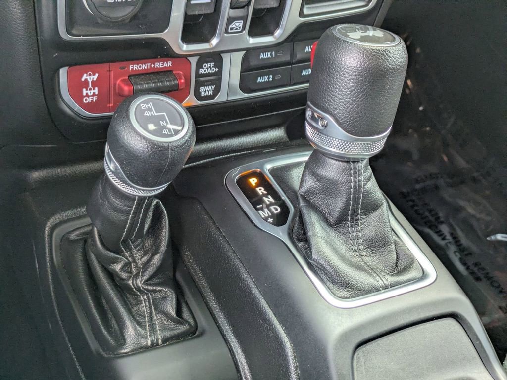 Used 2025 Jeep Wrangler Unlimited Rubicon AWD/4WD image 22