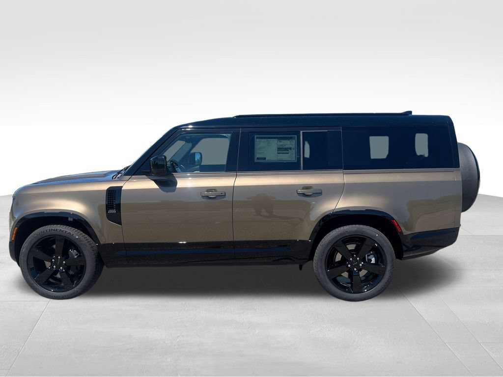 New 2026 Land Rover Defender 130 X-Dynamic SE AWD/4WD image 2