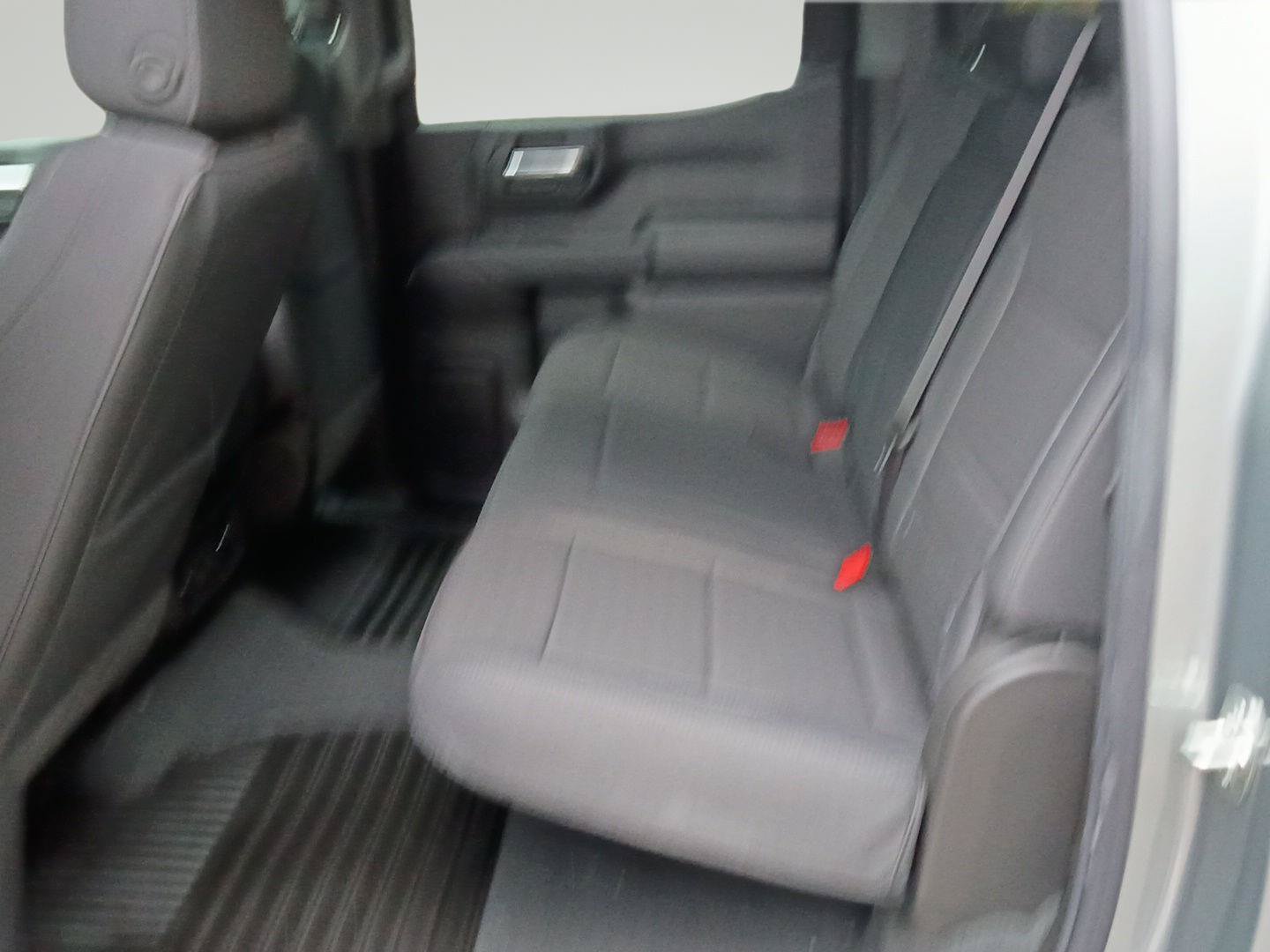 New 2026 Chevrolet Silverado 1500 Custom w/ LPO, Dark Essentials Package AWD/4WD image 20