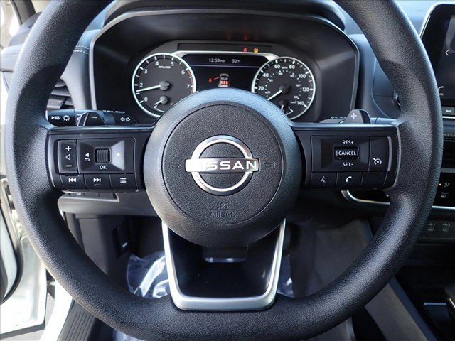 Used 2024 Nissan Rogue S AWD/4WD image 10