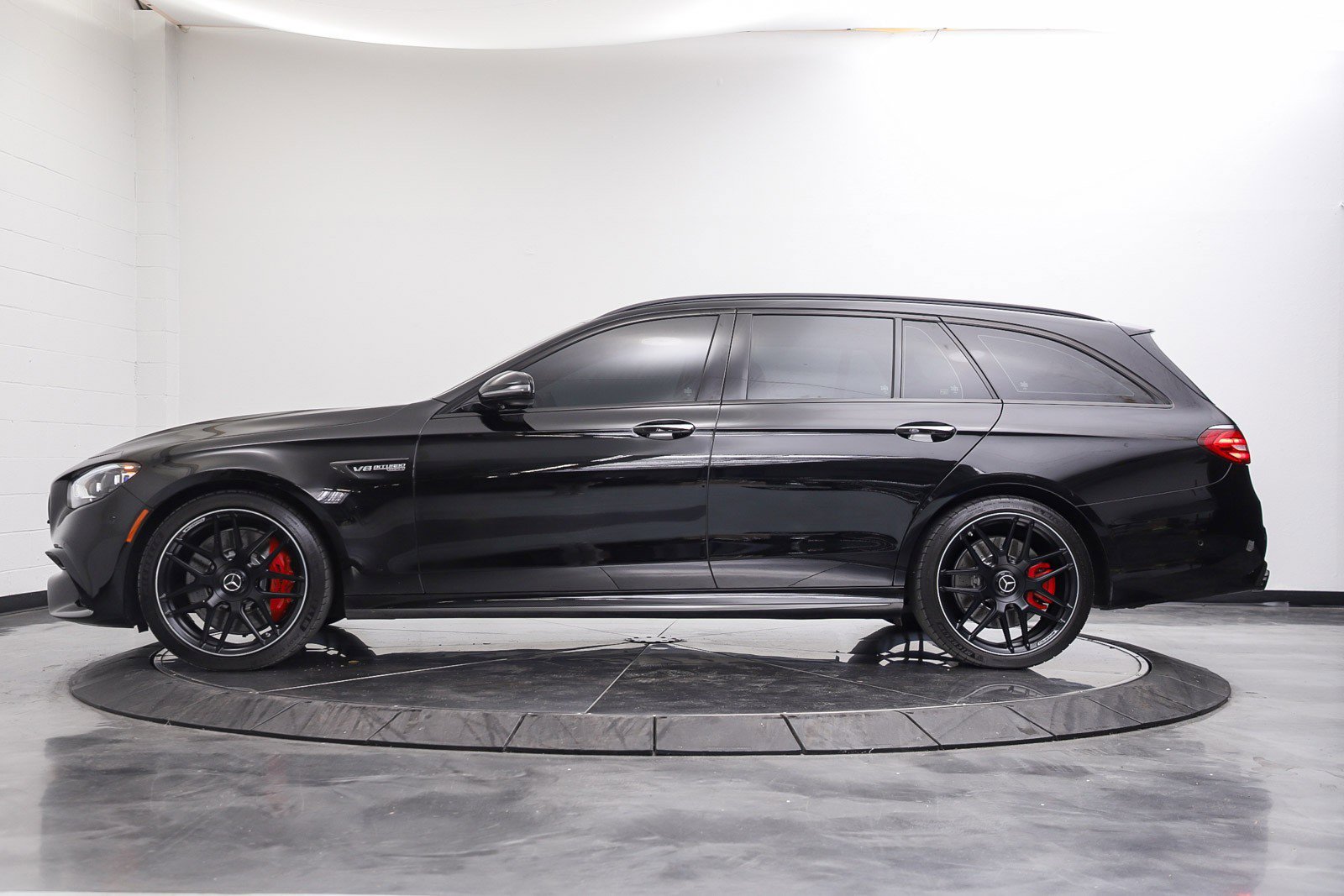 Used 2021 Mercedes-Benz E 63 AMG S image 2