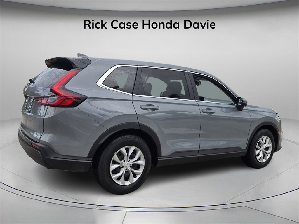 Used 2025 Honda CR-V LX image 7