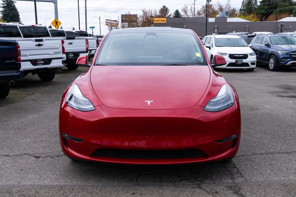 Used 2022 Tesla Model Y Long Range AWD/4WD image 2