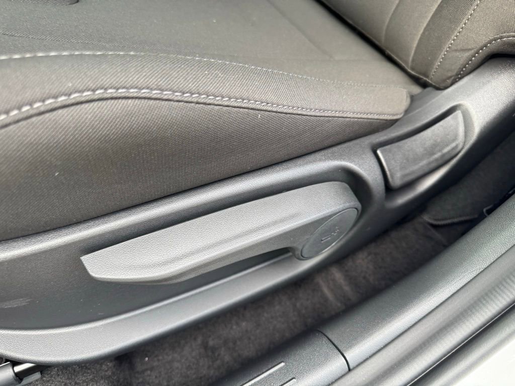 New 2025 Hyundai Elantra Sport image 19