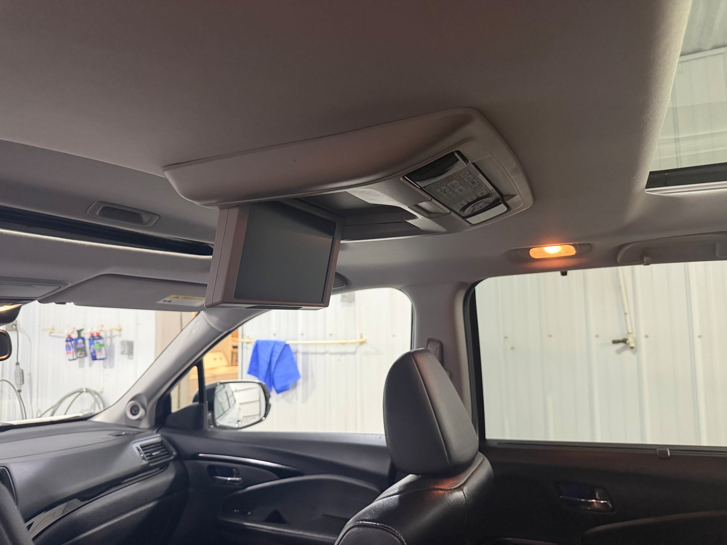 Used 2018 Honda Pilot Elite image 16