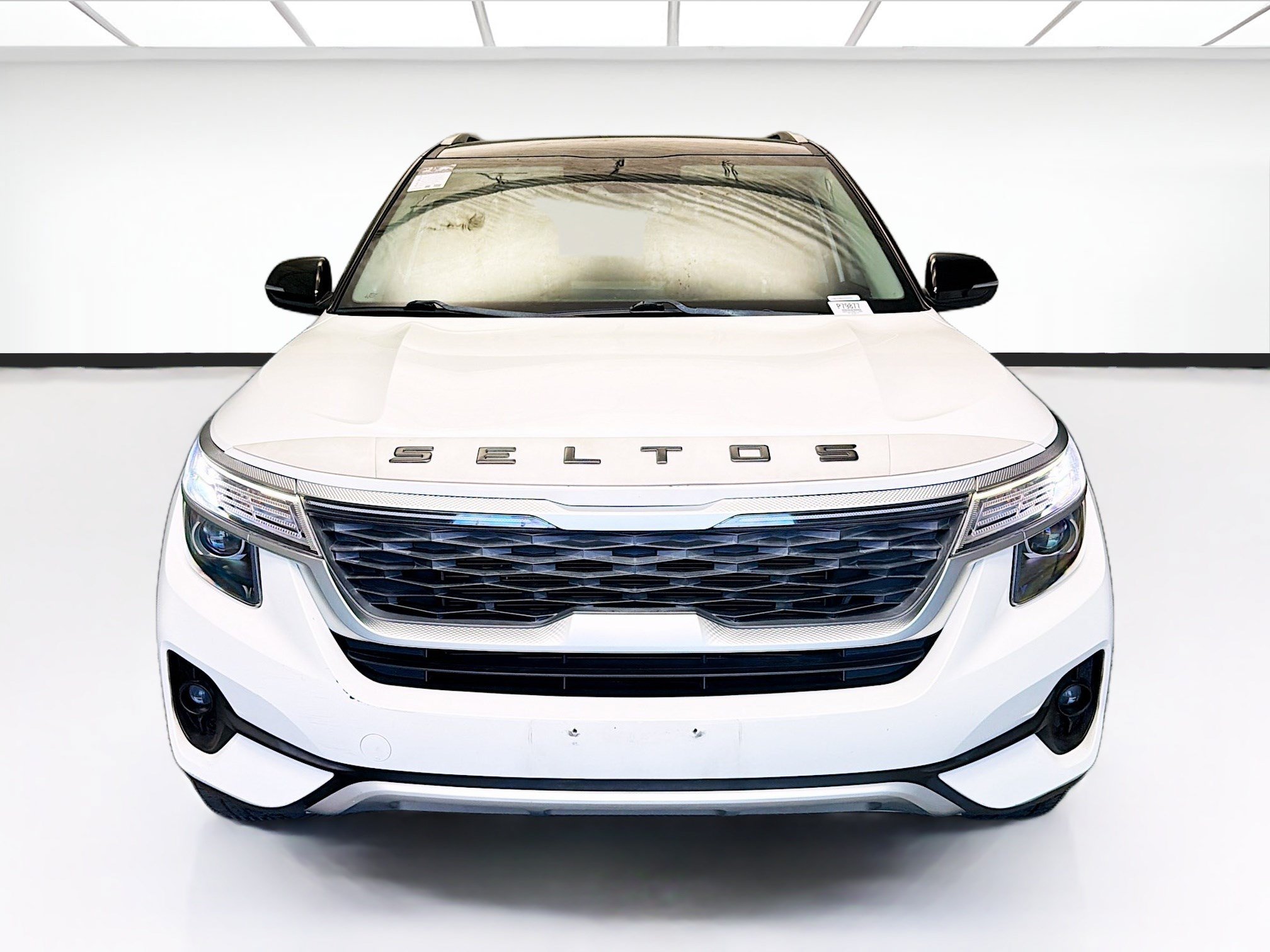 Used 2021 Kia Seltos S FWD image 2