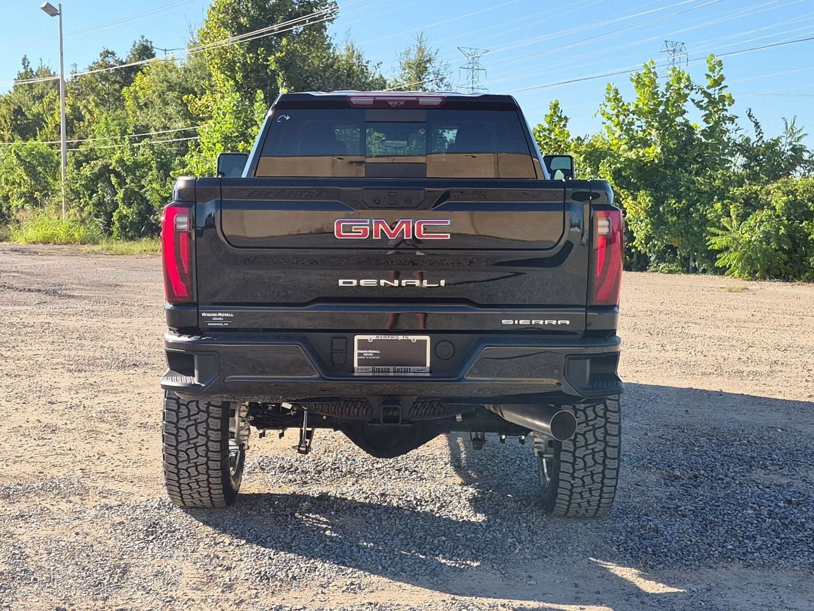 New 2026 GMC Sierra 2500 Denali w/ Denali Reserve Package AWD/4WD image 5
