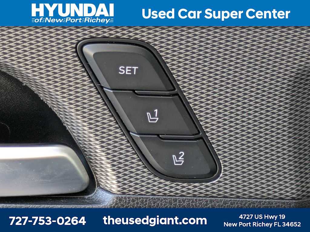 Used 2019 Hyundai Santa Fe FWD image 25