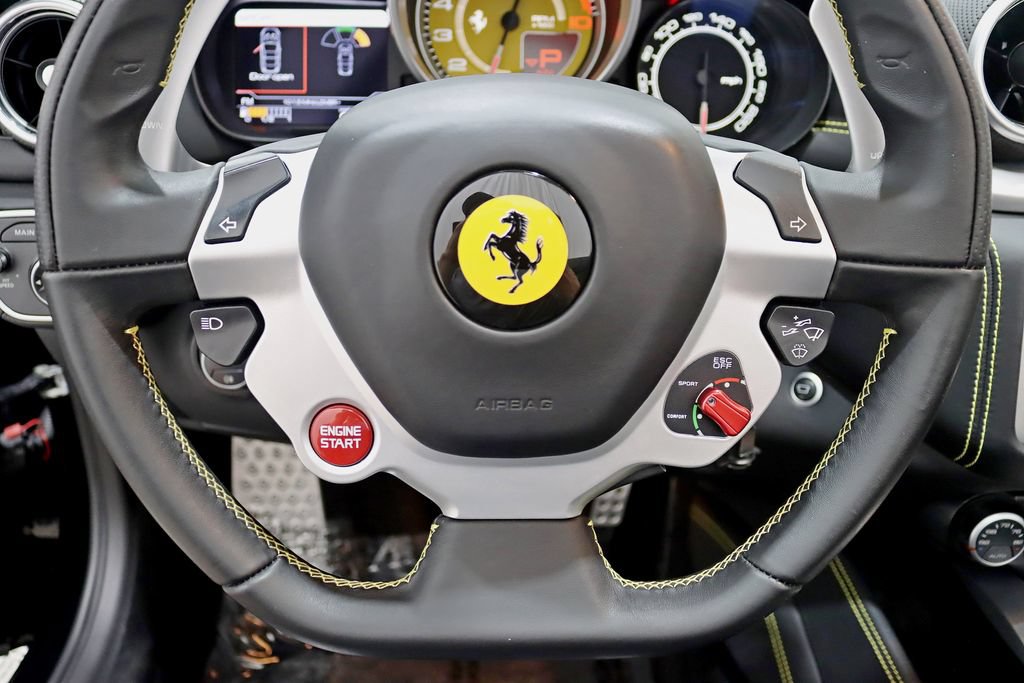 Used 2016 Ferrari California T RWD image 16
