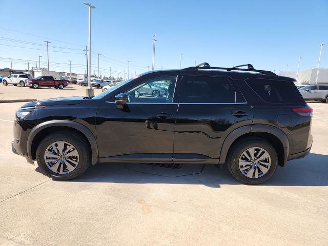 Certified 2025 Nissan Pathfinder SV image 8