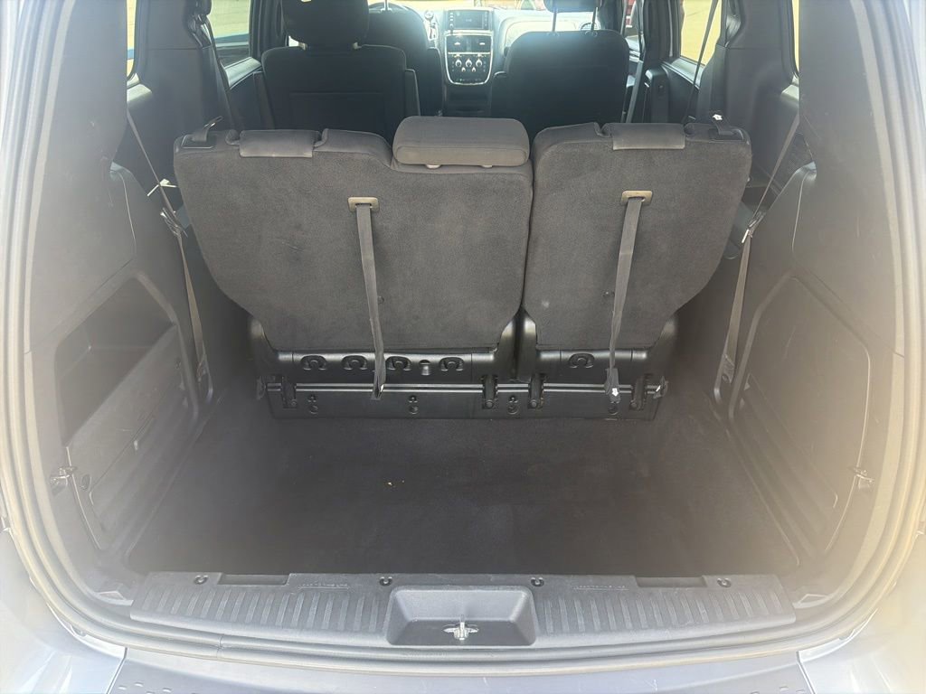 Used 2020 Dodge Grand Caravan SE FWD image 21