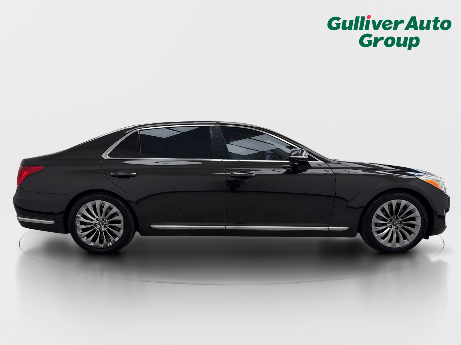 Used 2019 Genesis G90 3.3T Premium RWD image 10