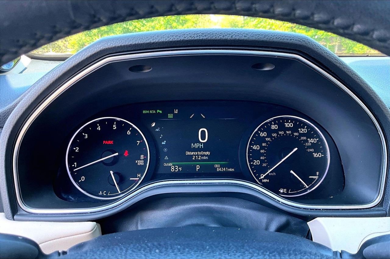 Used 2019 Toyota Avalon Limited w/ Advanced Safety Package FWD image 10