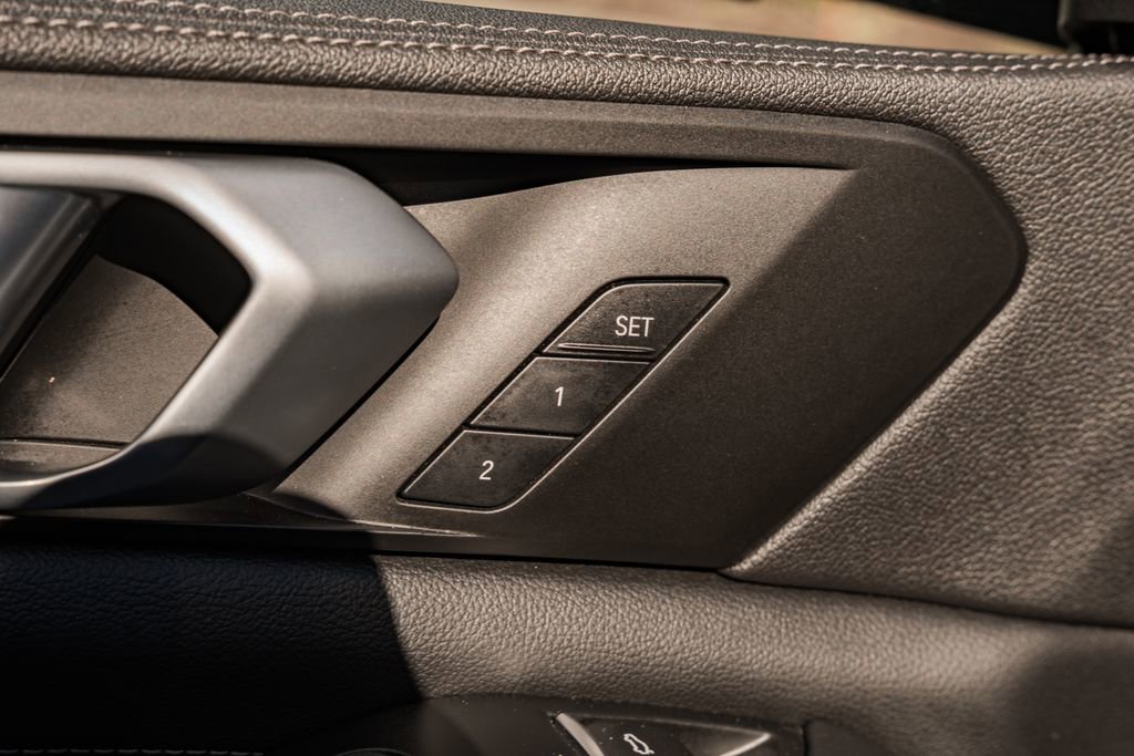 Used 2022 BMW X5 xDrive40i AWD/4WD image 39