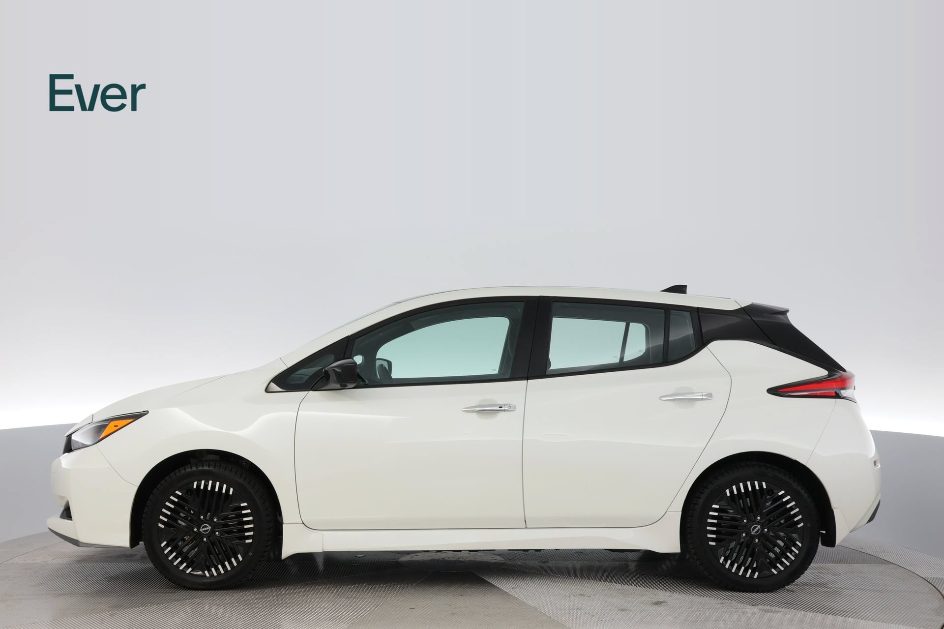 Used 2024 Nissan Leaf SV Plus FWD image 15