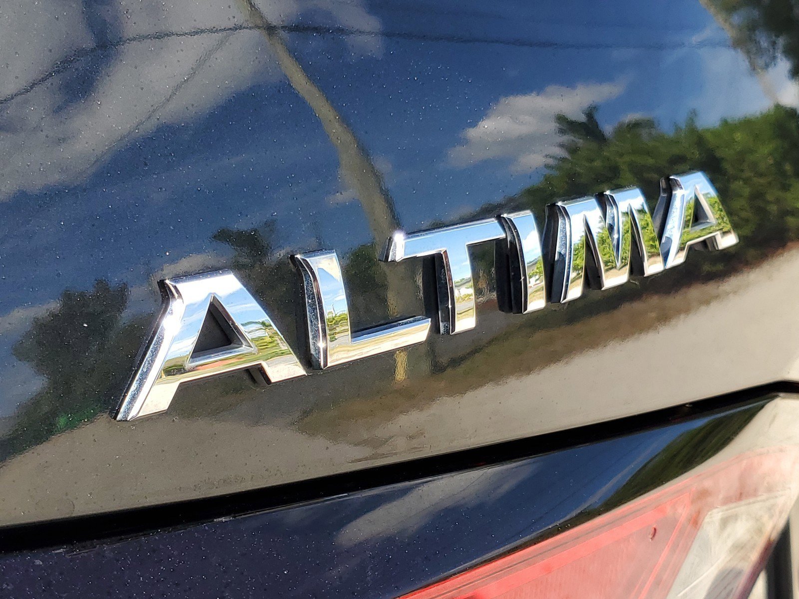 Used 2021 Nissan Altima 2.5 SV image 9