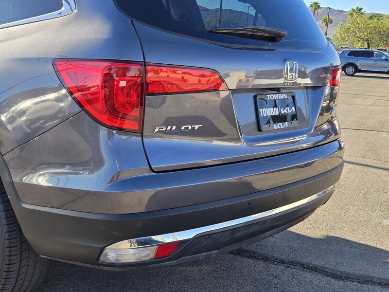 Used 2018 Honda Pilot Touring image 6