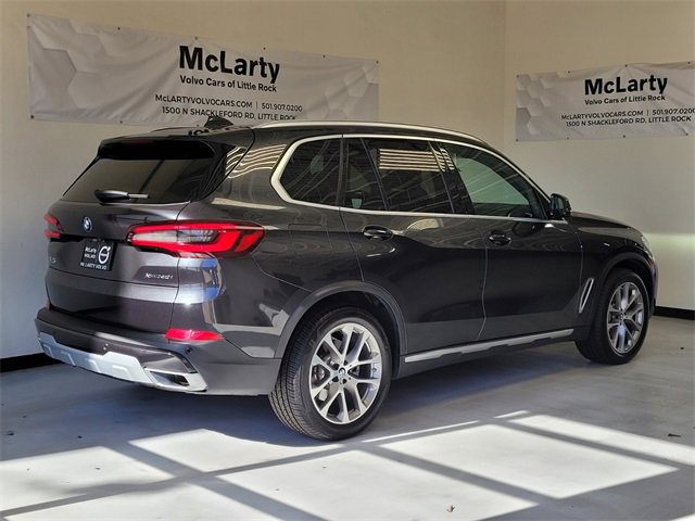 Used 2021 BMW X5 xDrive40i w/ Premium Package 2 image 3
