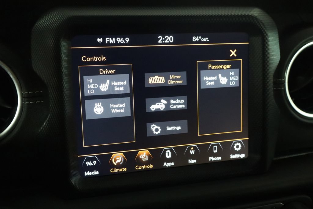 Used 2023 Jeep Wrangler Unlimited Sahara w/ Cold Weather Group AWD/4WD image 32