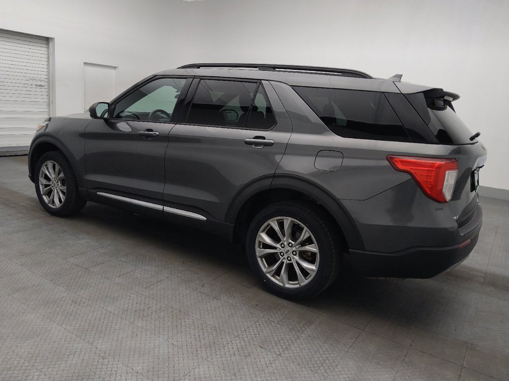 Used 2020 Ford Explorer XLT w/ Equipment Group 202A AWD/4WD image 3