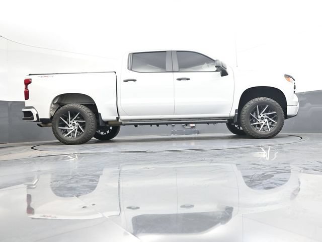Used 2023 Chevrolet Silverado 1500 Custom AWD/4WD image 28