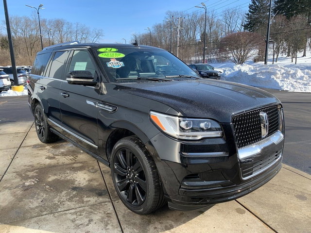 Certified 2024 Lincoln Navigator Reserve w/ Monochromatic Package image 9