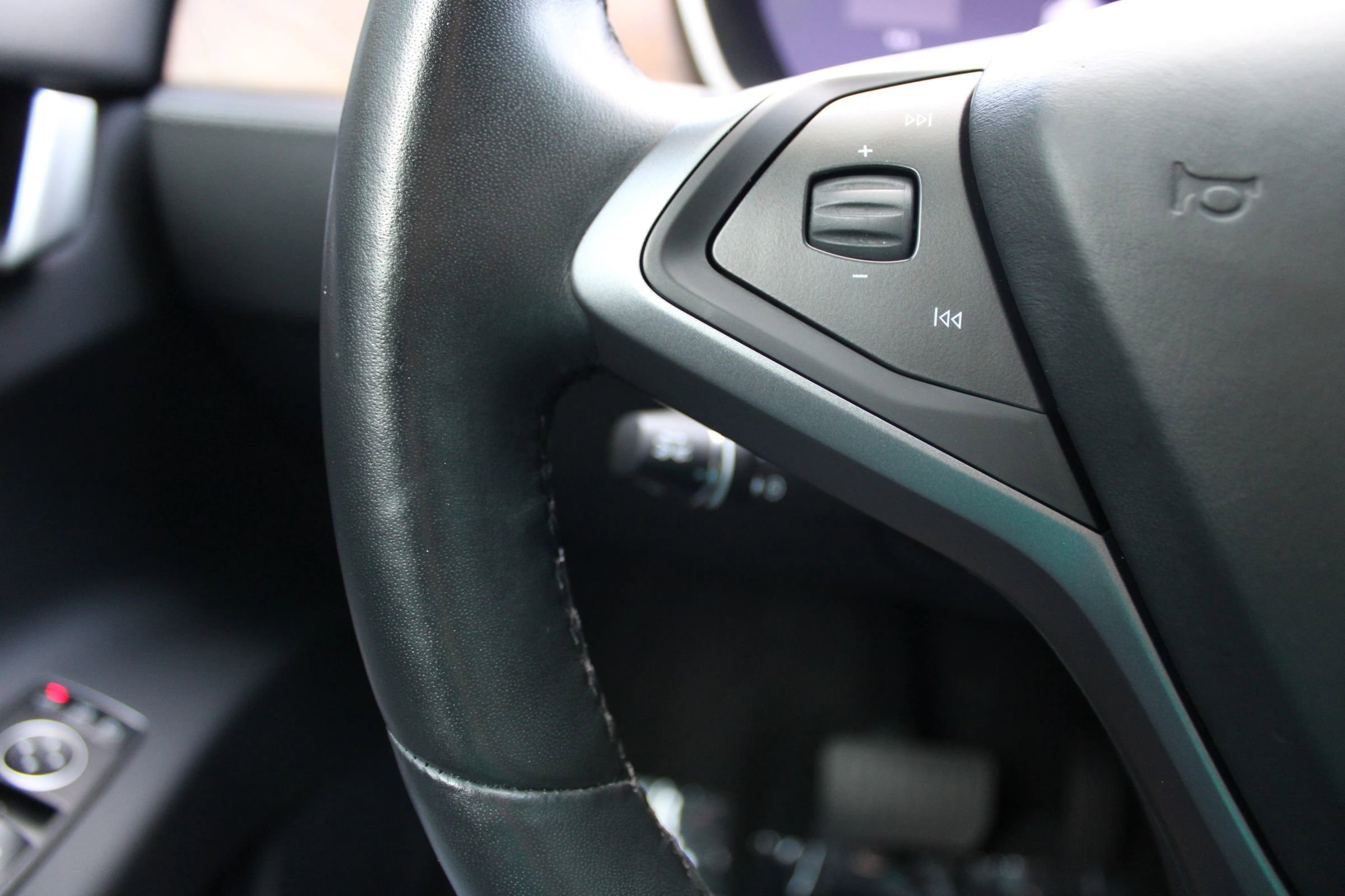 Used 2020 Tesla Model X Long Range image 15