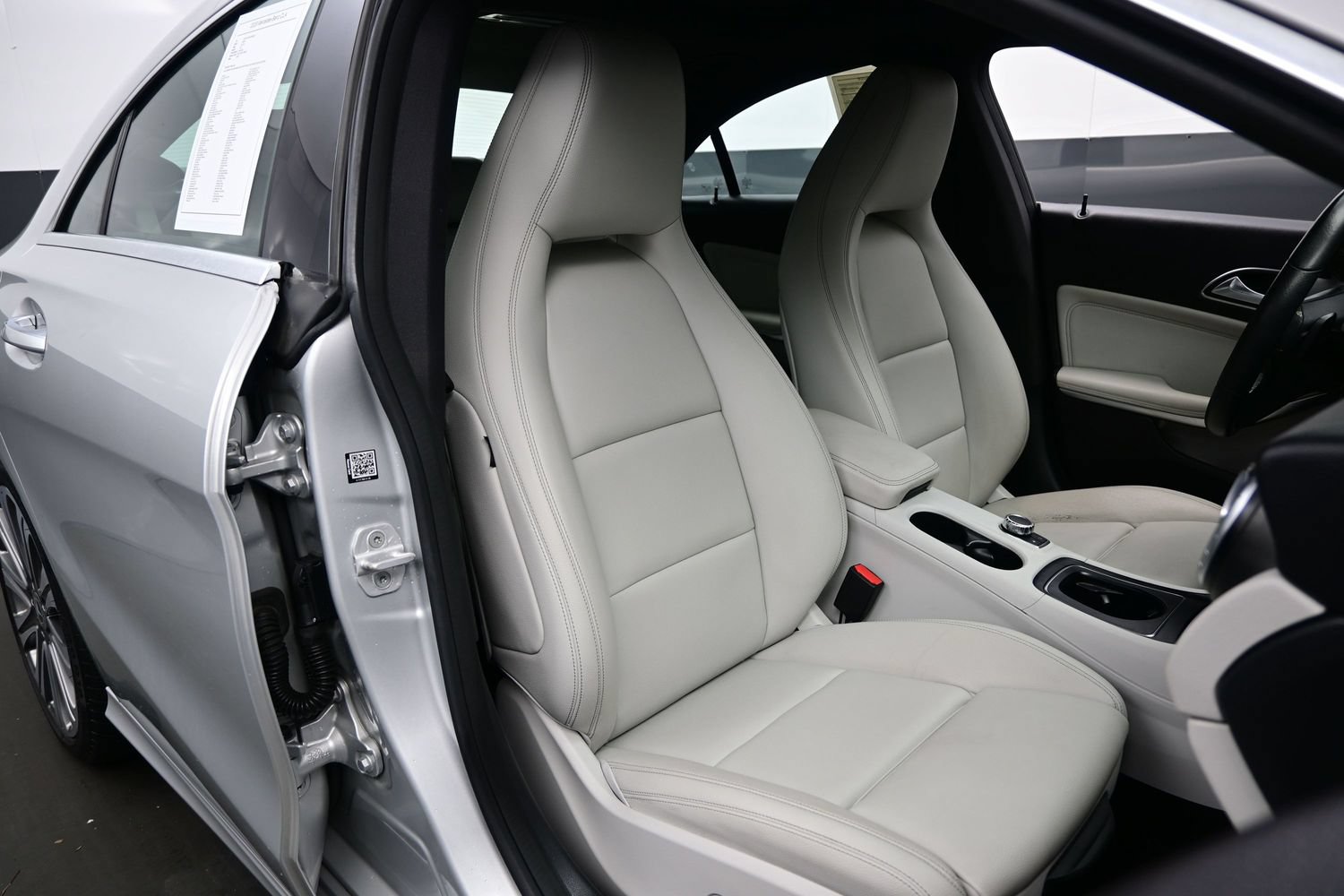 Used 2018 Mercedes-Benz CLA 250 image 16