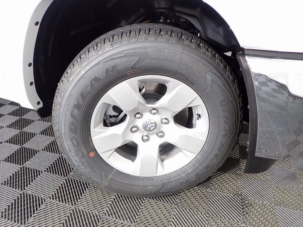 New 2025 RAM 1500 Big Horn AWD/4WD image 35