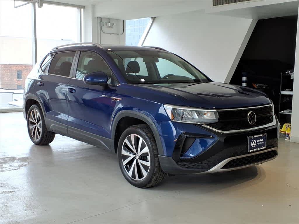 Certified 2022 Volkswagen Taos SE AWD/4WD image 3