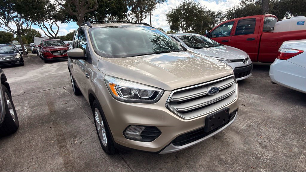Used 2018 Ford Escape SEL AWD/4WD image 3