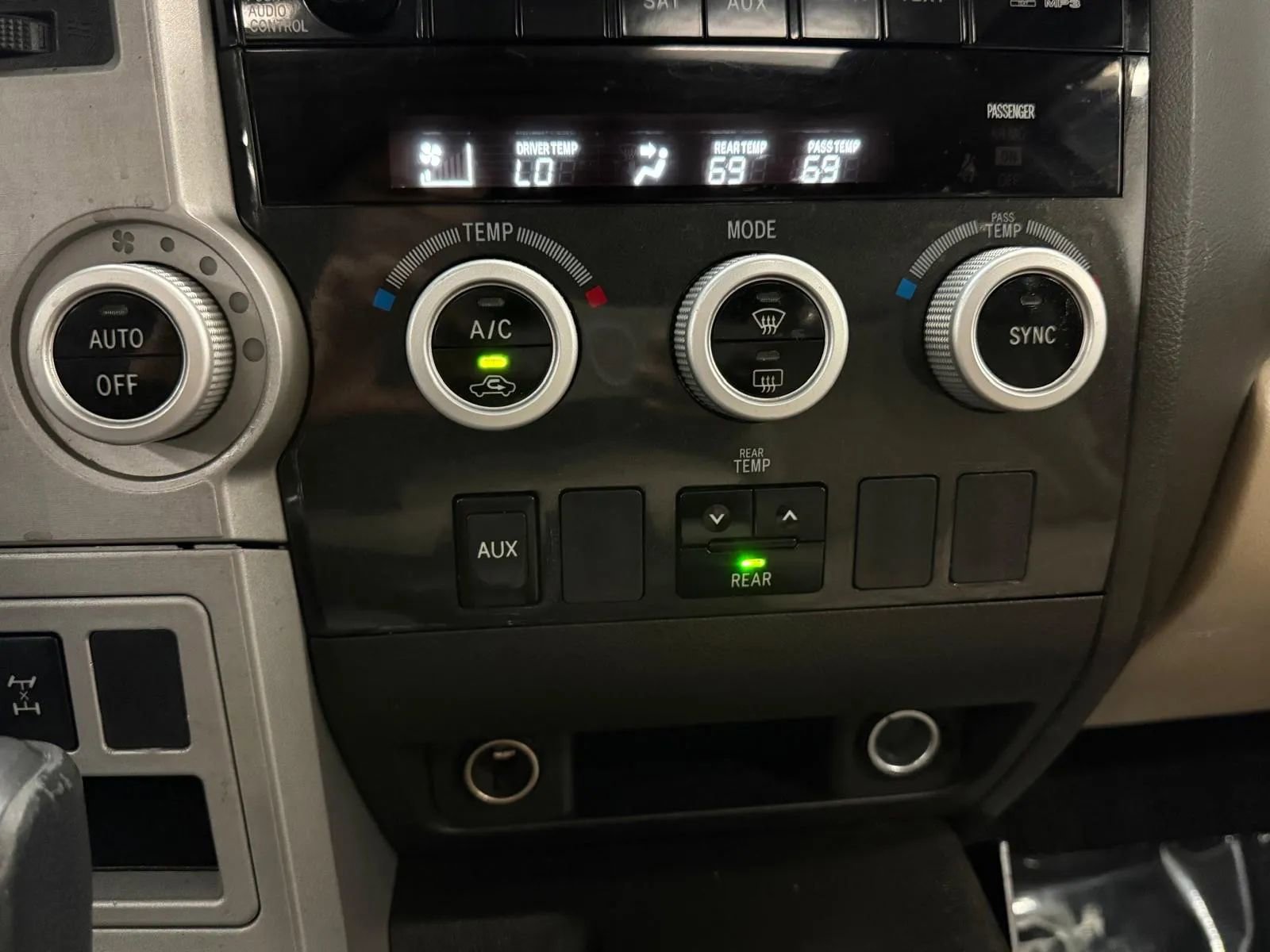 Used 2008 Toyota Sequoia SR5 image 27