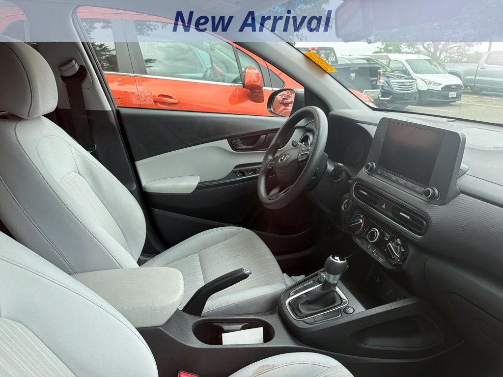 Used 2023 Hyundai Kona SEL AWD/4WD image 3