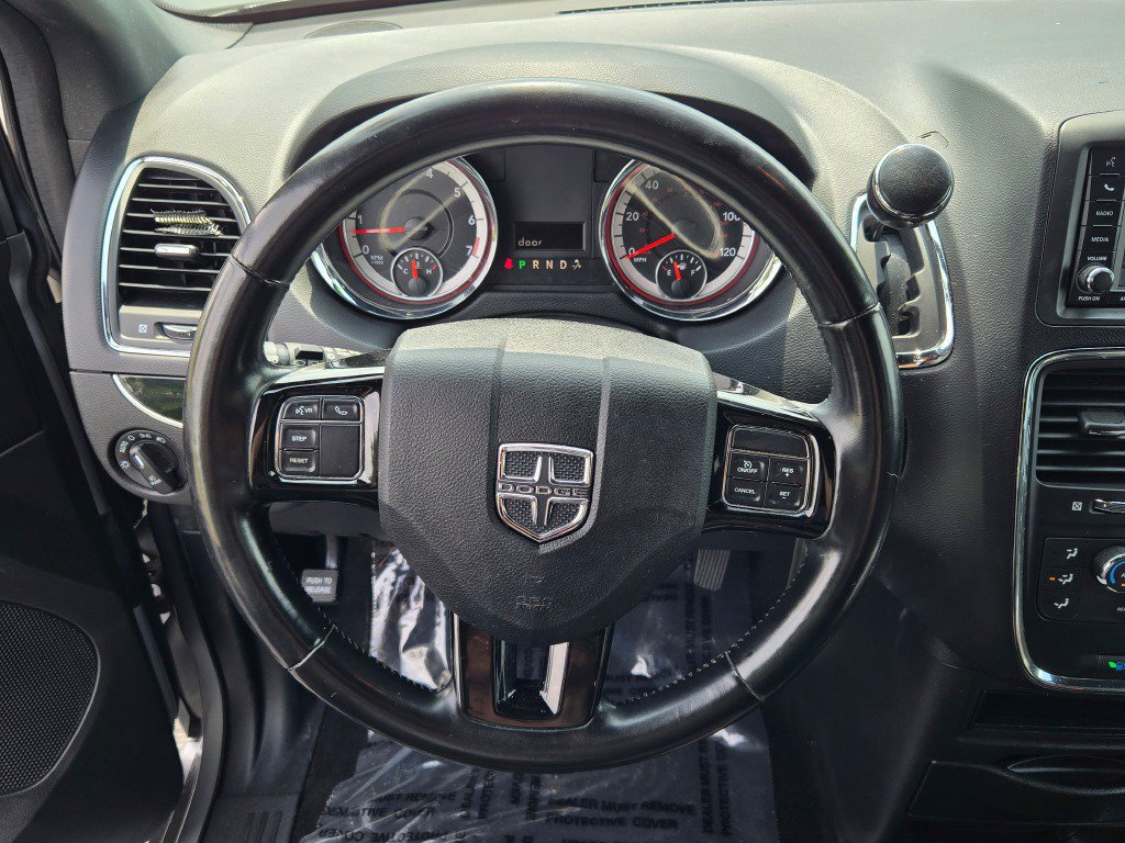 Used 2020 Dodge Grand Caravan SE FWD image 30