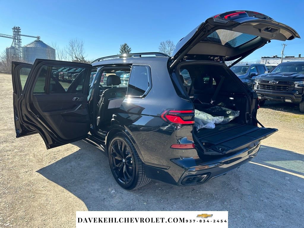 Used 2026 BMW X7 M60i AWD/4WD image 33