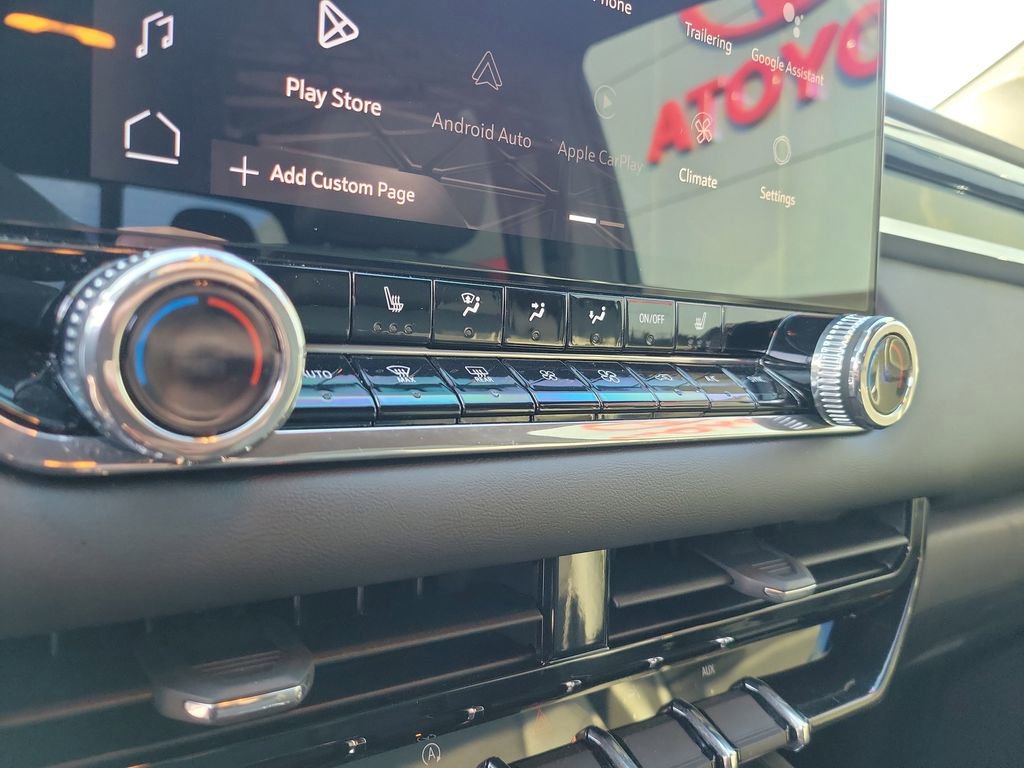 Used 2023 GMC Canyon Elevation w/ Elevation Premium Package image 20