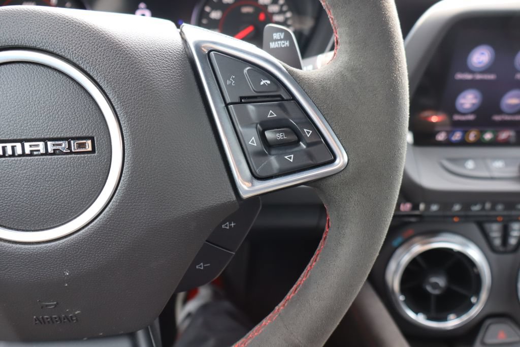 Used 2022 Chevrolet Camaro ZL1 RWD image 9