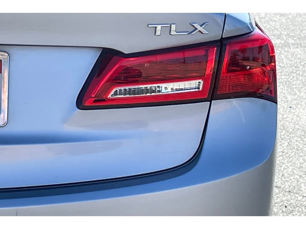Used 2018 Acura TLX image 47