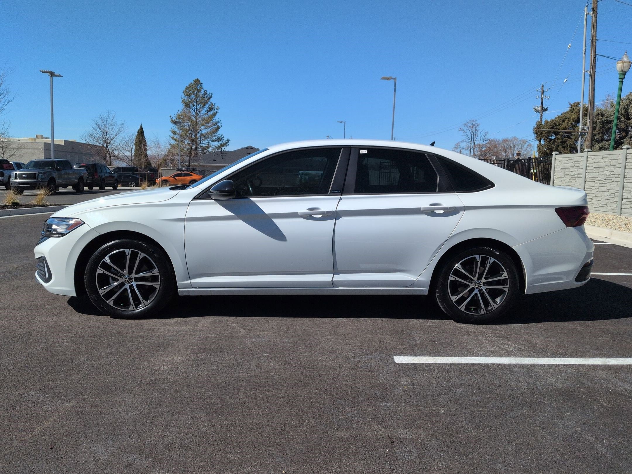 Used 2023 Volkswagen Jetta Sport image 10