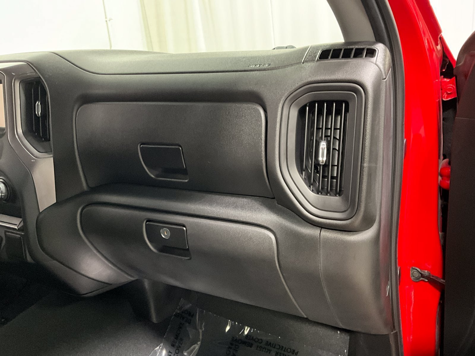 Used 2019 Chevrolet Silverado 1500 Custom Trail Boss w/ Custom Convenience Package AWD/4WD image 17