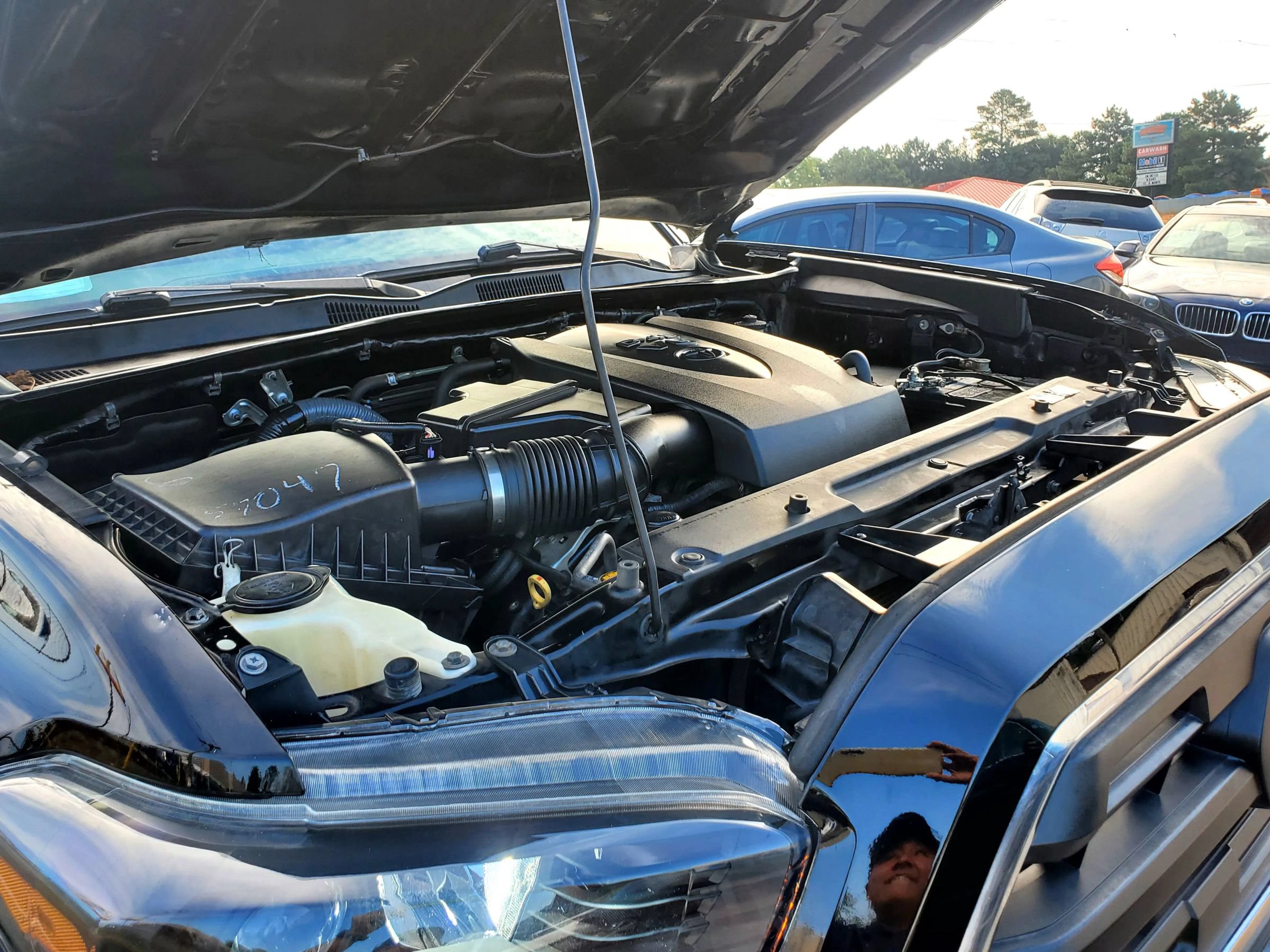 Used 2016 Toyota Tacoma SR5 w/ Towing Package RWD image 39