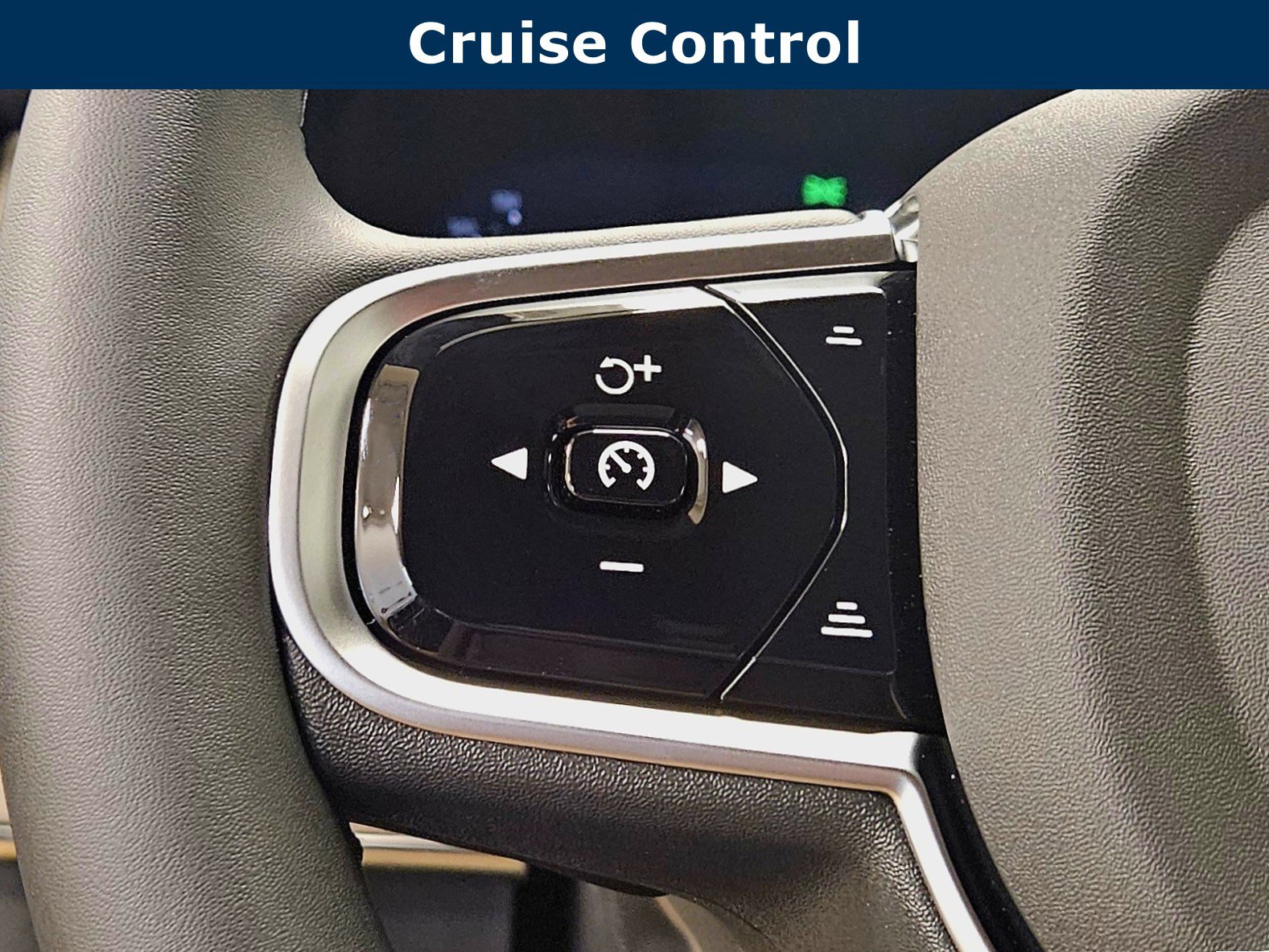 New 2026 Volvo XC90 T8 Plus w/ Protection Package Premier image 39