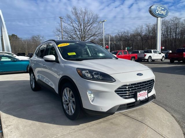 Certified 2021 Ford Escape Titanium w/ Titanium Elite Package image 2
