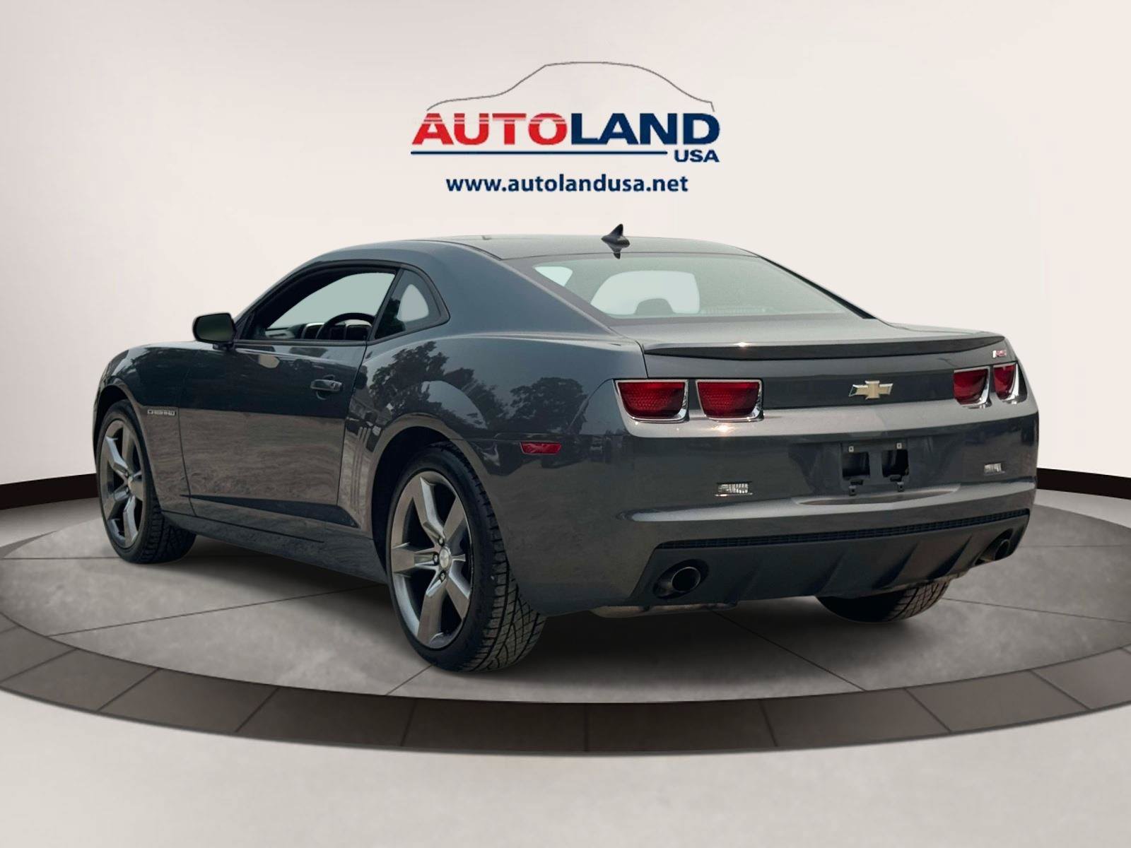 Used 2010 Chevrolet Camaro LT w/ RS Package RWD image 5
