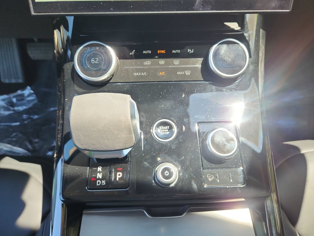 Used 2023 Land Rover Range Rover Sport SE AWD/4WD image 16
