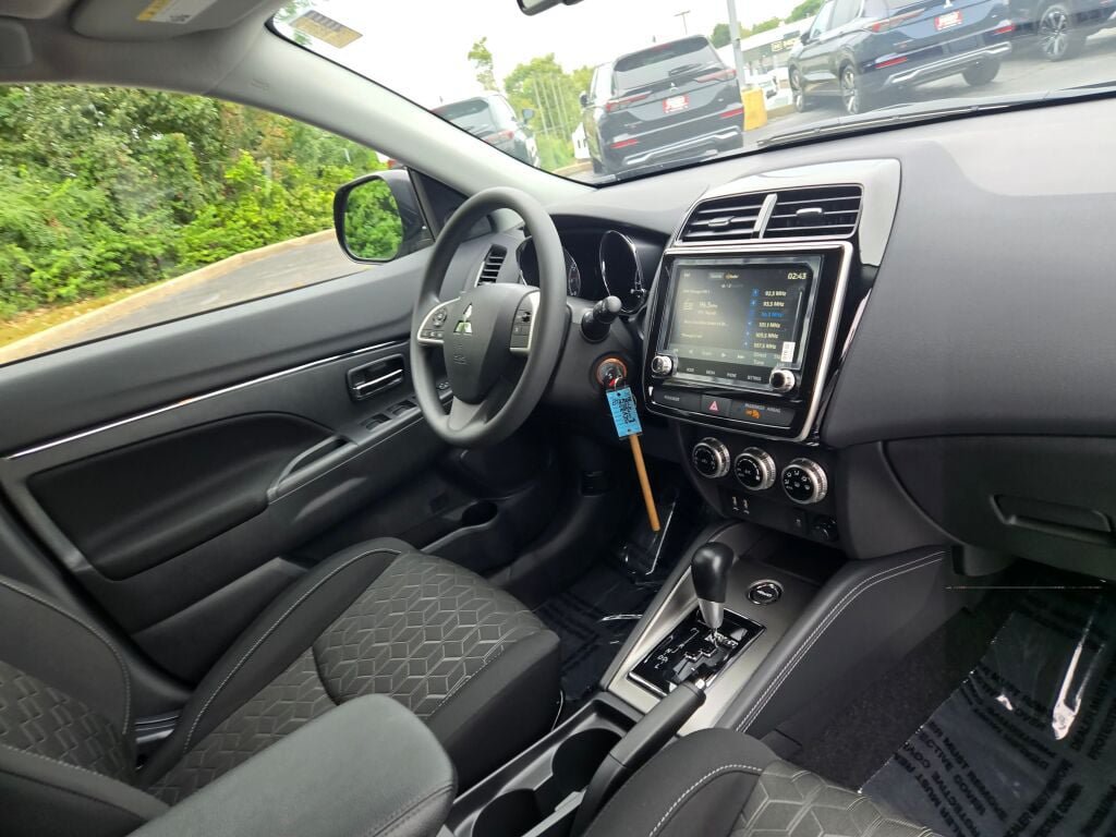New 2027 Mitsubishi Outlander Sport ES AWD/4WD image 5