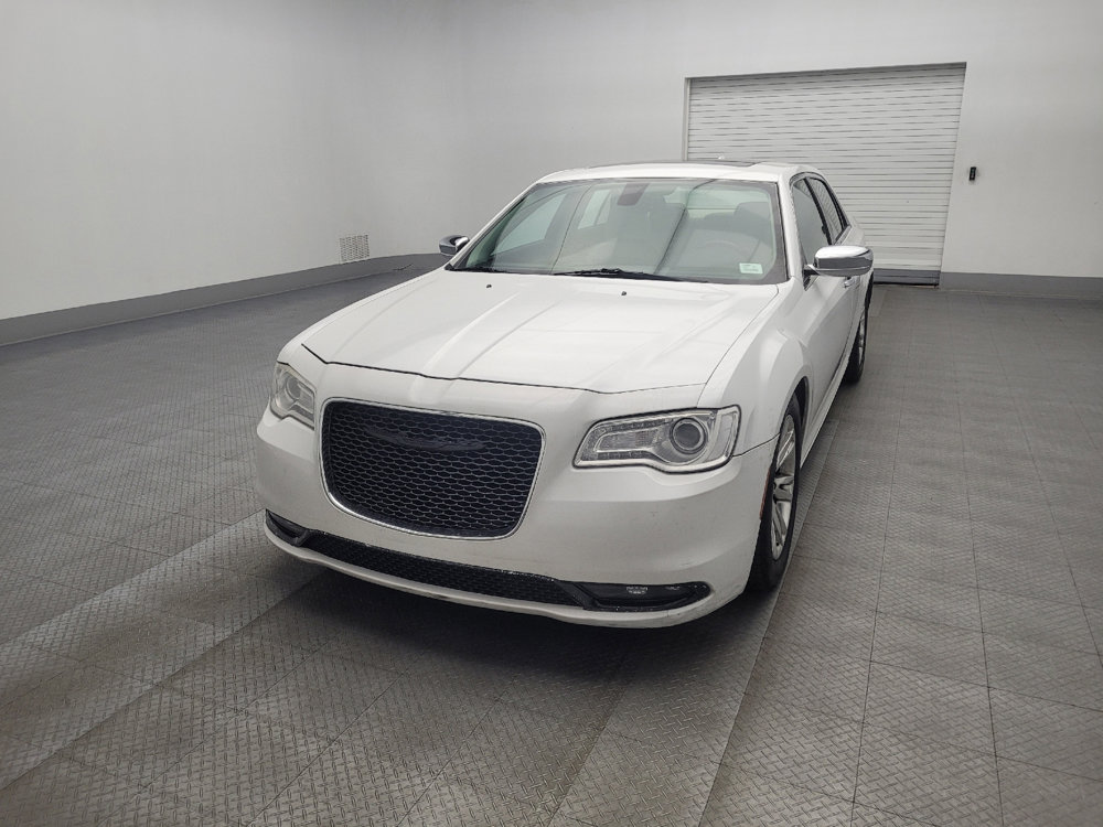 Used 2016 Chrysler 300 C image 15