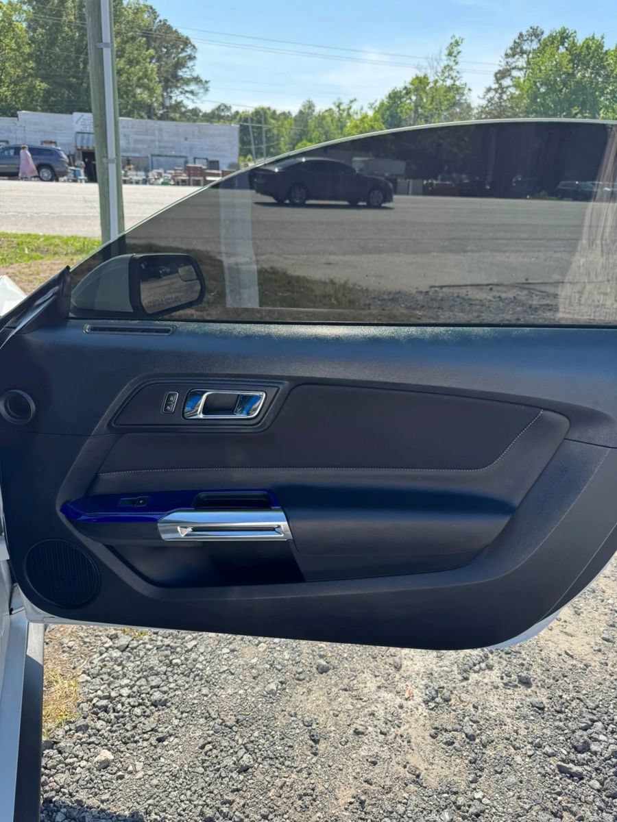Used 2016 Ford Mustang GT RWD image 14